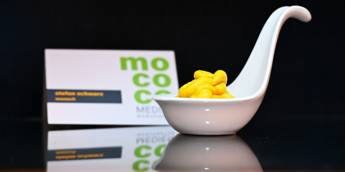 Der berühmte Senf. Portionsweise abgefüllt von der mococo medienmanufaktur, der guten Werbeagentur aus Nürnberg.